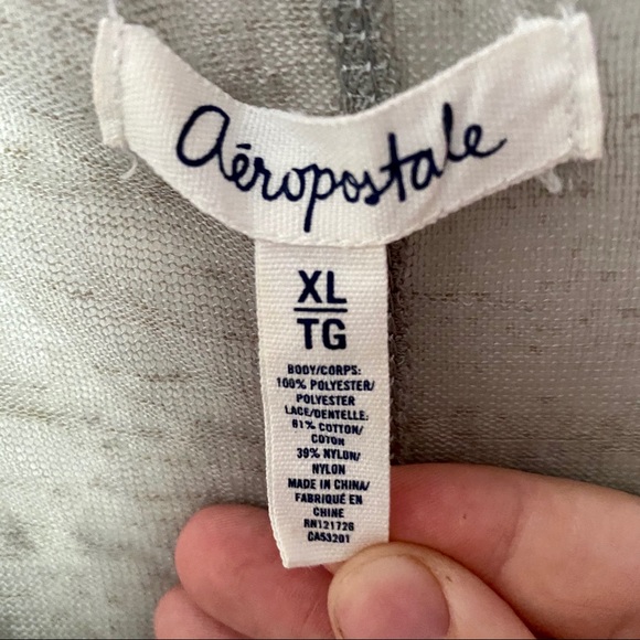 Women’s Shirt with lace shoulder and front - XL - Picture 6 of 8